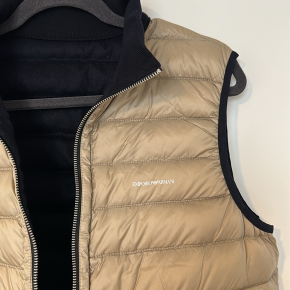 Emporio Armani Puffer Reversible Vest Jacket - Picture 4 of 10